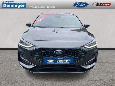 Gebraucht Ford Focus ST-Line 155 PS (114 kW) 2023 Magneticgrau Limousine
