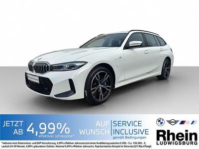 Alpinweiß uni Gebraucht 2025 BMW 330e M Sport Kombi | 52.990 € (Fairer Preis)