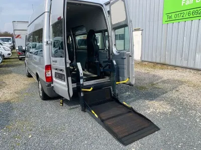 Gebraucht Ford Transit Trend 116 PS (85 kW) 2012 Silber Kombi
