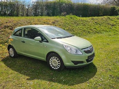 Second-hand Opel Corsa 60 CP (44 kW) 2009 Verde Hatchback