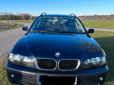 Gebraucht BMW 320 150 PS (110 kW) 2005 Blau Kombi