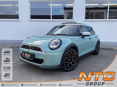 Gebraucht Mini Cooper S Favoured 204 PS (150 kW) 2024 Grün Kleinwagen