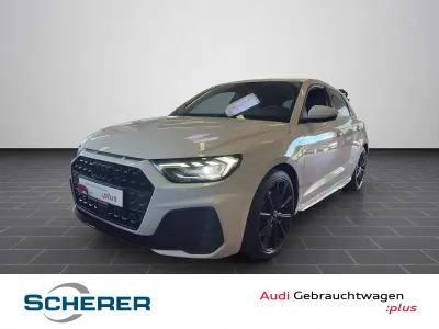 Gebraucht Audi A1 S-Line 207 PS (152 kW) 2022 Gletscherweiß metallic SUV