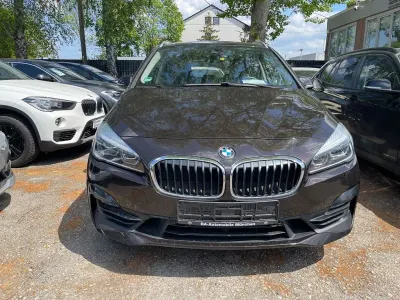 Używany BMW 218 Sport Line 150 KM (110 kW) 2019 Brązowy Minivan