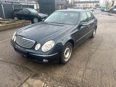 Mercedes E220