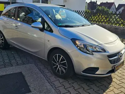 Gebraucht Opel Corsa Innovation 90 PS (66 kW) 2015 Silber Kleinwagen
