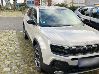 Second-hand Jeep Avenger Altitude 101 CP (74 kW) 2023 Gri SUV