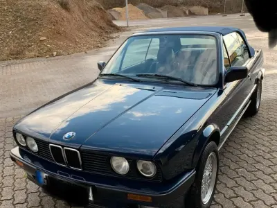 Gebraucht BMW 320 Cabriolet 129 PS (94 kW) 1991 Blau Cabrio