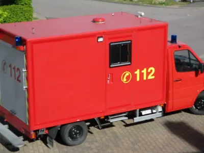 Gebraucht Mercedes Sprinter 143 PS (105 kW) 2000 Rot Van