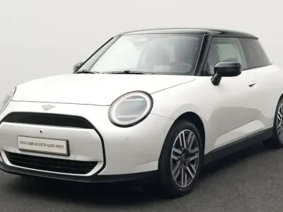 Gebraucht Mini Cooper Classic 135 kW (184 PS) 2025 Weiß Kleinwagen