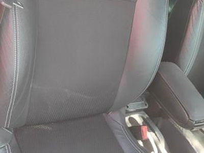 Usata Renault Clio II Dynamique 111 CV (81 kW) 2009 Oro Berlina