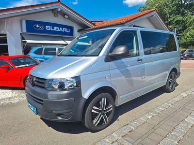 Reflexsilber metallic Gebraucht 2015 VW T5 Trendline Van | 23.900 €