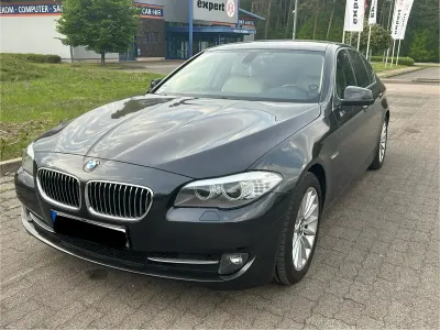 Gebraucht BMW 530 245 PS (180 kW) 2011 Grau Limousine