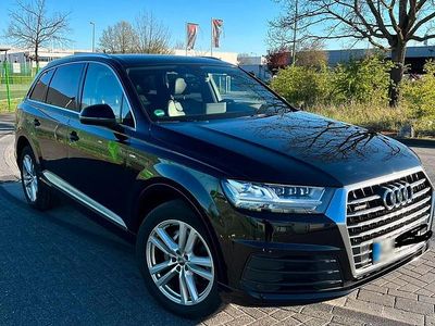 Second-hand Audi Q7 Ambiente 272 CP (200 kW) 2016 Negru SUV