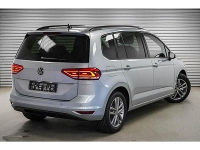Neu VW Touran 150 PS (110 kW) 2025 Van / Kleinbus