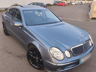 Usata Mercedes E350 Avantgarde 272 CV (200 kW) 2005 Grigio Berlina