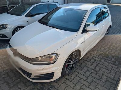 Gebraucht VW Golf VII GTD 184 PS (135 kW) 2015 Weiß Limousine