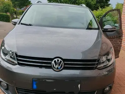 Gebraucht VW Touran 140 PS (102 kW) 2014 Grau Van / Kleinbus