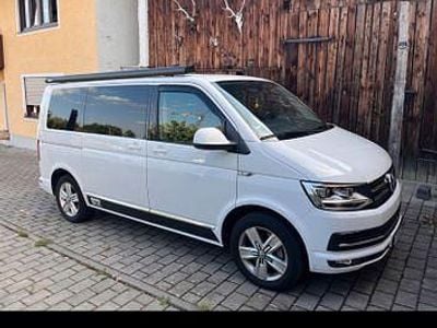 Second-hand VW T6 Generation Six 204 CP (150 kW) 2015 Negru Van