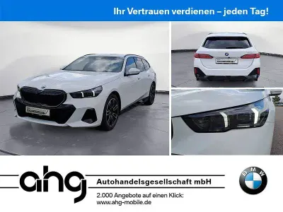 Gebraucht BMW 520 M Sport 208 PS (152 kW) 2025 Weiß Kombi