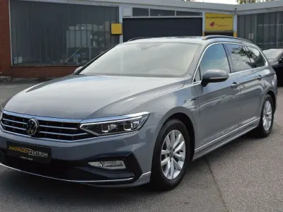 Gebraucht VW Passat R-line 150 PS (110 kW) 2021 Grau Kombi