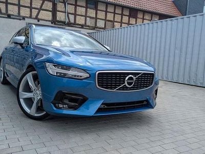 Blau Gebraucht 2018 Volvo V90 R-Design Kombi | 28.800 € (Teuer)