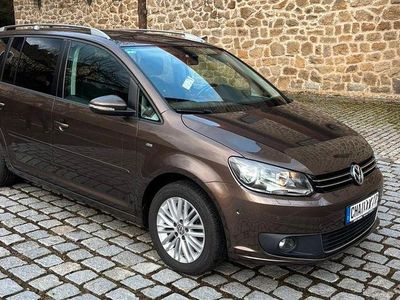 Gebraucht VW Touran Cup 140 PS (102 kW) 2014 Braun Van / Kleinbus
