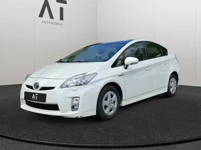 Gebraucht Toyota Prius Executive 99 PS (72 kW) 2009 Weiß Kleinwagen
