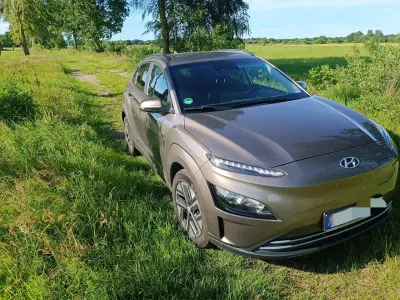 Gebraucht Hyundai Kona Edition 30+ 100 kW (136 PS) 2022 Braun SUV