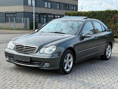 Second-hand Mercedes C320 Avantgarde 218 CP (160 kW) 2004 Gri Berlinǎ