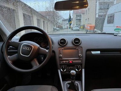 gebraucht Audi A3 Sportback 2.0 FSI Attraction Attraction
