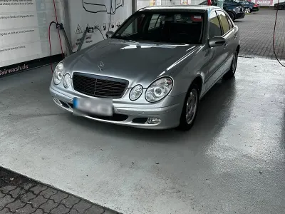 Brugt Mercedes E220 150 HK (110 kW) 2002 Sølv Sedan