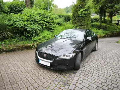 Occasion Jaguar XE Prestige 163 PK (119 kW) 2015 Zwart Sedan