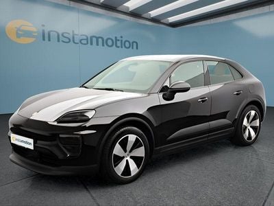 Schwarz Gebraucht 2024 Porsche Macan 4 Electric SUV | 78.049 € (Fairer Preis)