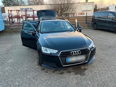 Gebraucht Audi A4 150 PS (110 kW) 2018 Schwarz Kombi