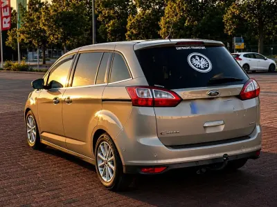 Gebraucht Ford Grand C-Max 150 PS (110 kW) 2017 Grau Van / Kleinbus