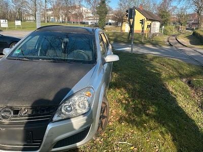 Gebraucht Opel Astra 150 PS (110 kW) 2004 Silber Kombi