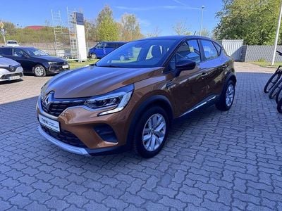 Begagnad Renault Captur 140 HK (102 kW) 2021 Orange SUV