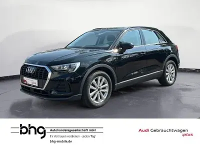 Gebraucht Audi Q3 Basis 150 PS (110 kW) 2022 Schwarz SUV