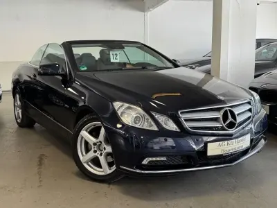 Gebraucht Mercedes E220 Elegance 170 PS (125 kW) 2010 Tansanitblau  metalliclack Cabrio