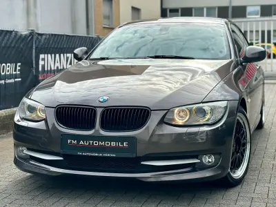 Gebraucht BMW 318 Comfort Edition 143 PS (105 kW) 2011 Braun Coupé