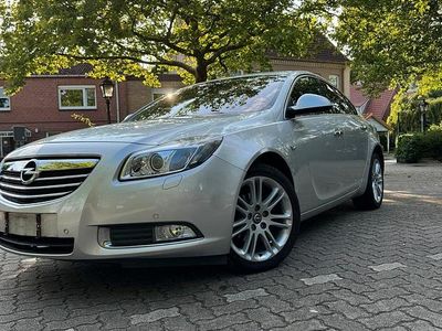 Gebraucht Opel Insignia 140 PS (102 kW) 2009 Silber Limousine