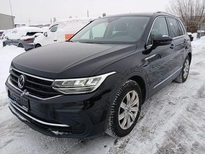 Schwarz Gebraucht 2023 VW Tiguan Life SUV | 22.300 € (Fairer Preis)