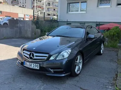 Gebraucht Mercedes E350 AMG 265 PS (194 kW) 2012 Grau Coupé