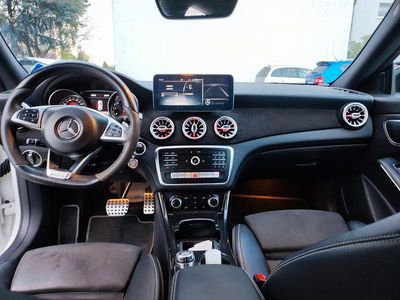 Gebraucht Mercedes CLA180 Edition 122 PS (89 kW) 2017 Weiß Limousine