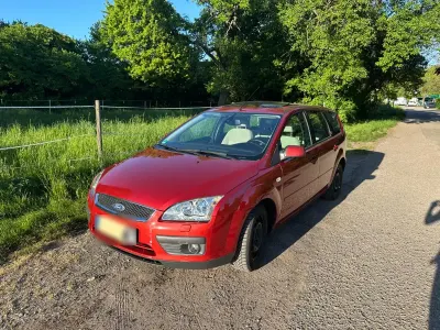 Używany Ford Focus Ghia 115 KM (84 kW) 2006 Andere farben Kombi