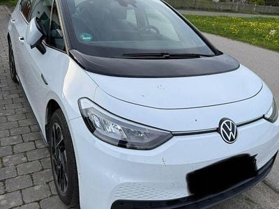 Second-hand VW ID.3 Pro 150 kW (204 CP) 2023 Alb Hatchback