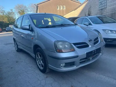 Brugt Nissan Almera Tino Basis 114 HK (83 kW) 2002 Grå MPV