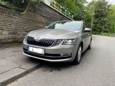 Beige Gebraucht 2018 Skoda Octavia Style Kombi | 14.750 € (Fairer Preis)