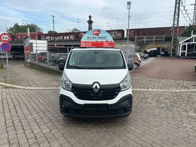 Gebraucht Renault Trafic 120 PS (88 kW) 2017 Weiß Van / Kleinbus
